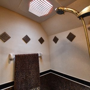 2004prevostroyalexlii_mot072524-16