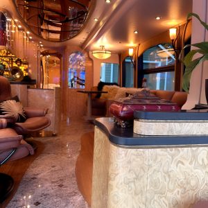 2008prevostmillenniumh_brogan100423-23