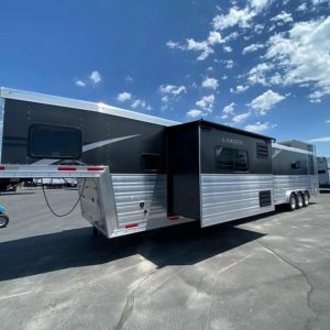 2025 Lakota Infinity Massive Garage Toyhauler (INTH82215SRBT)